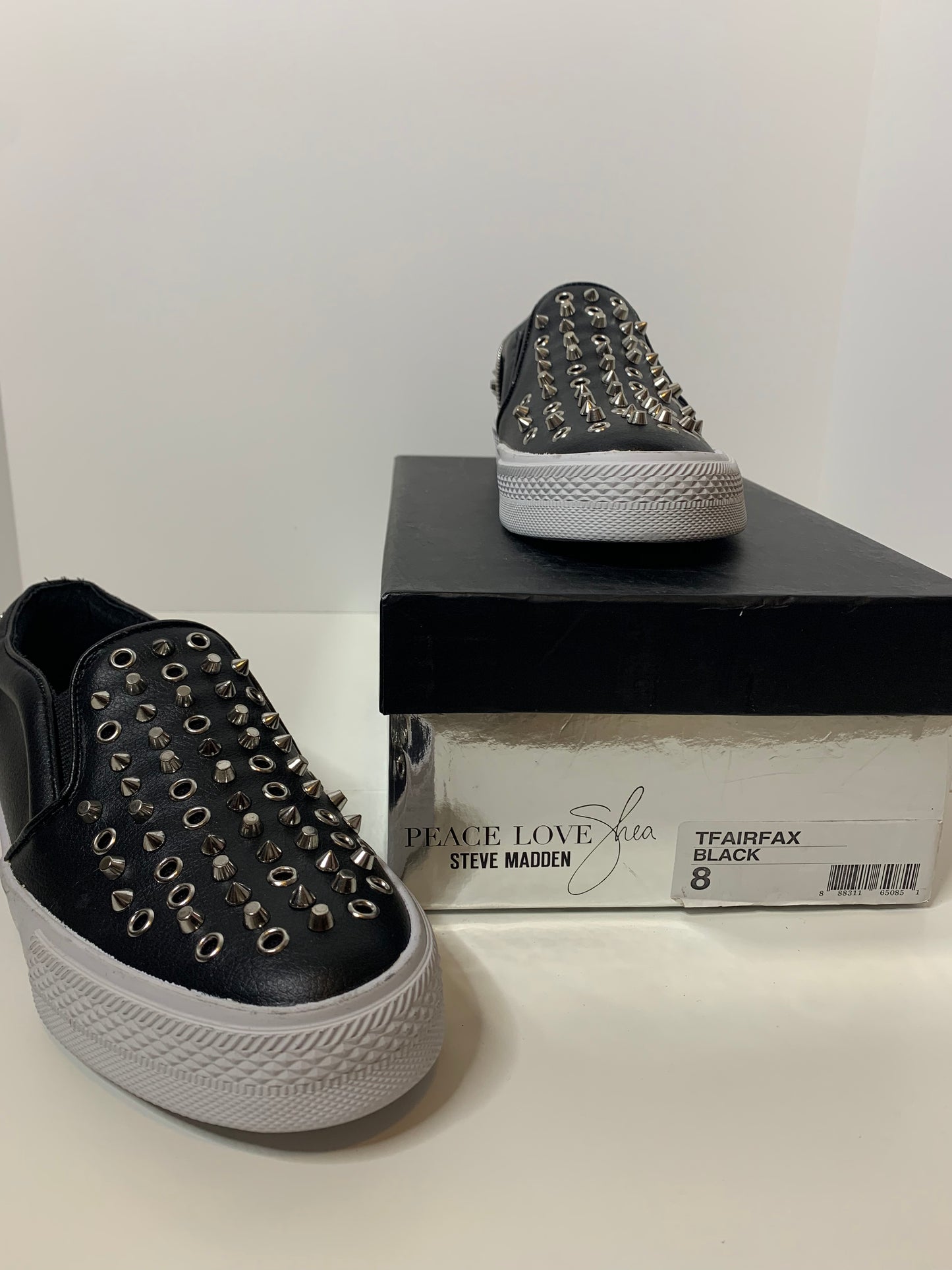 Steve Madden Studded Slip-on Sneakers Size 8