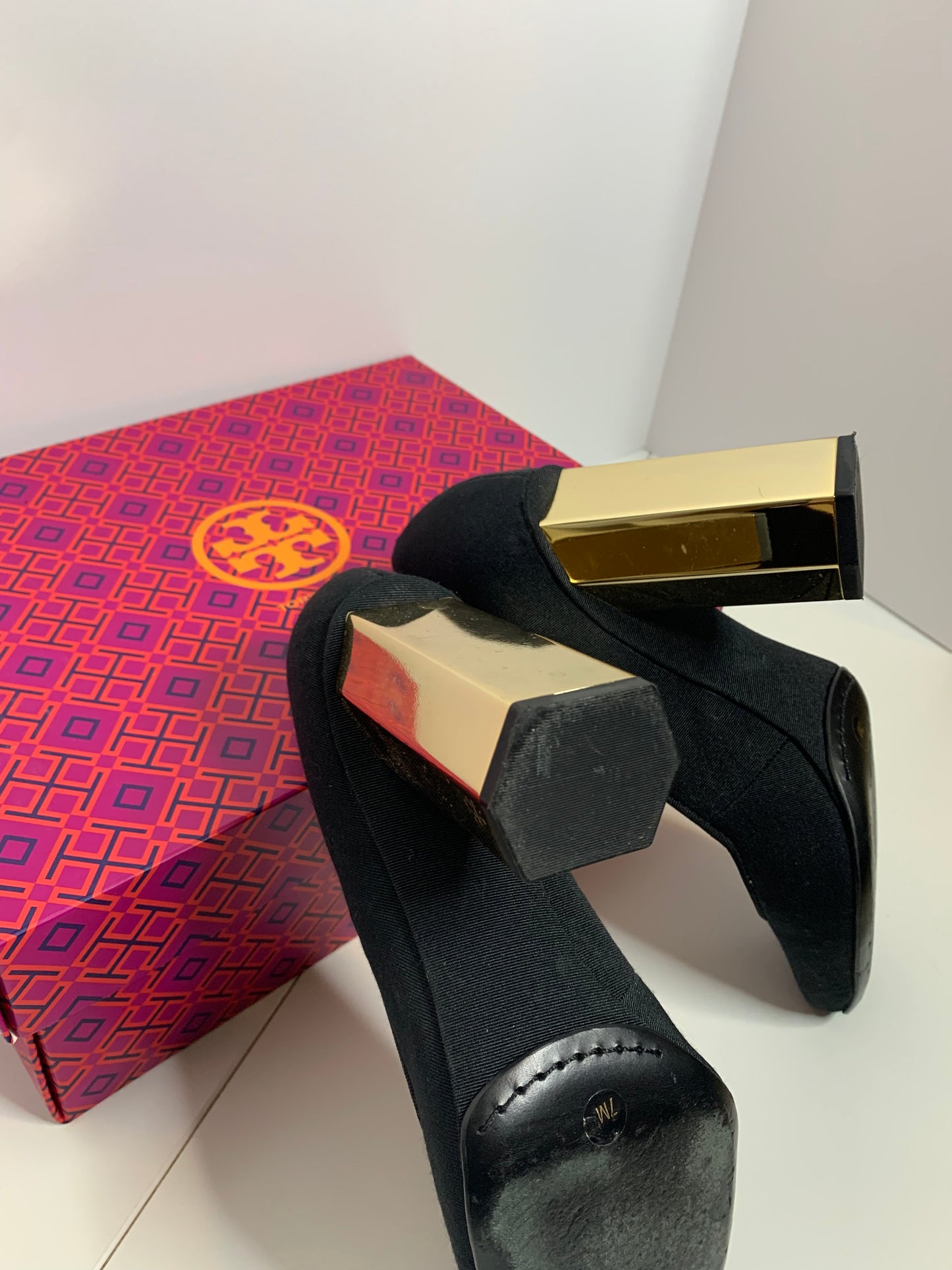 Tory Burch Regina Pump Size 7