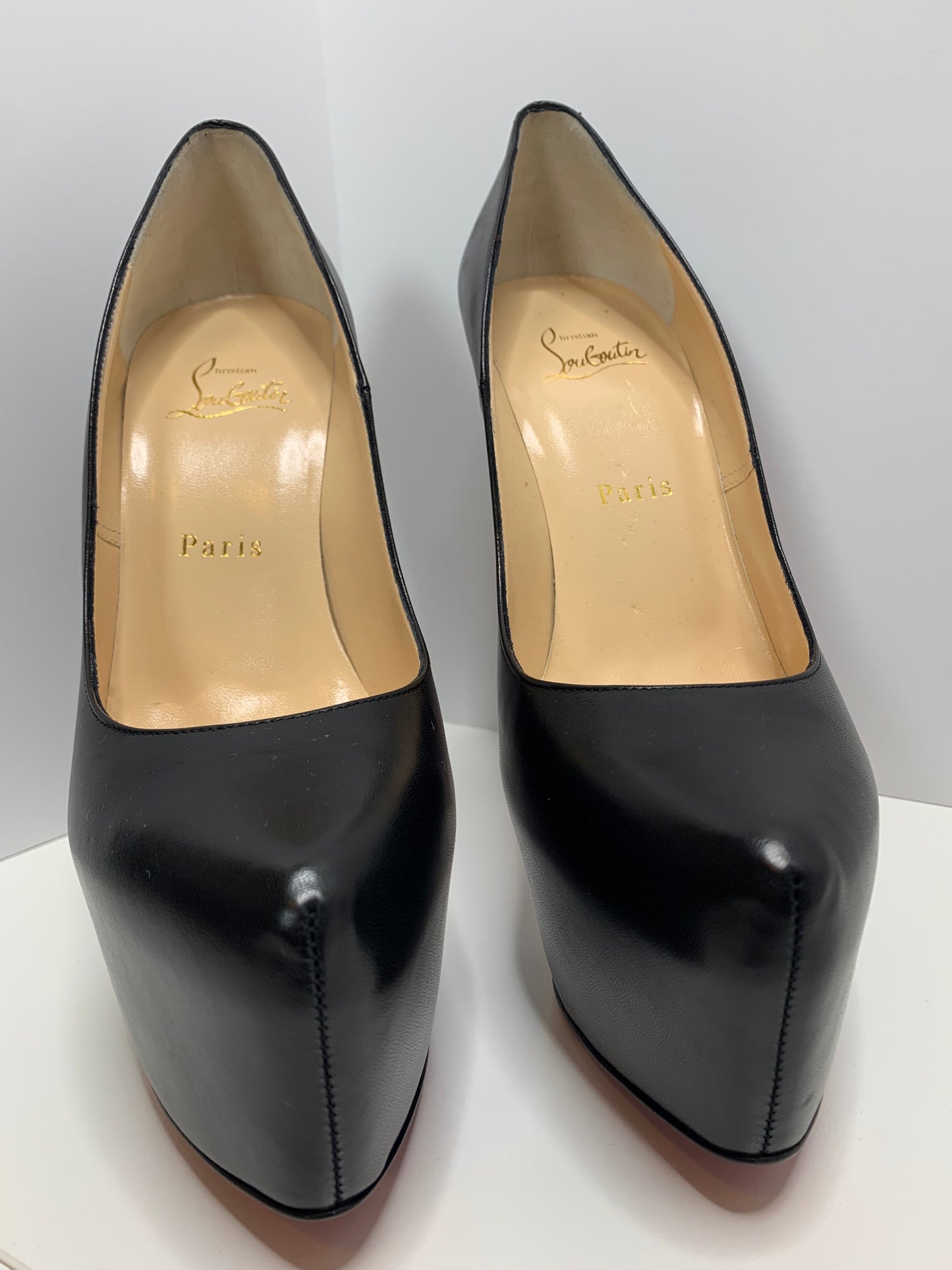 NWT, Christian Louboutin Black Daffodile Platforms Size 39