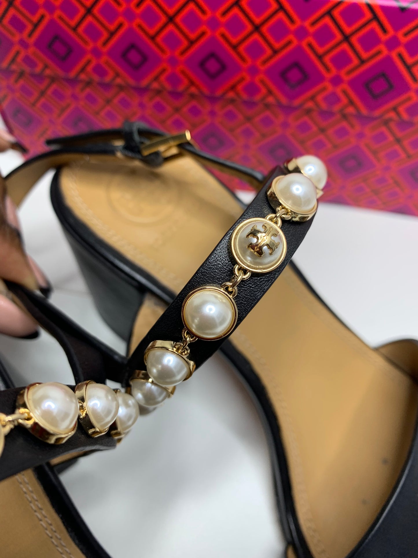 Tory Burch Emmy Pearl Sandals Size 7