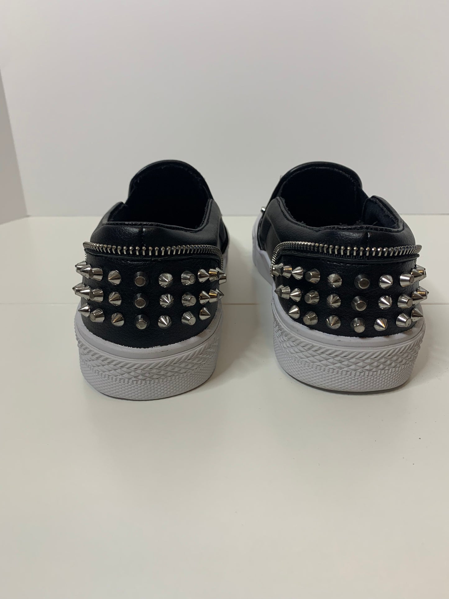 Steve Madden Studded Slip-on Sneakers Size 8