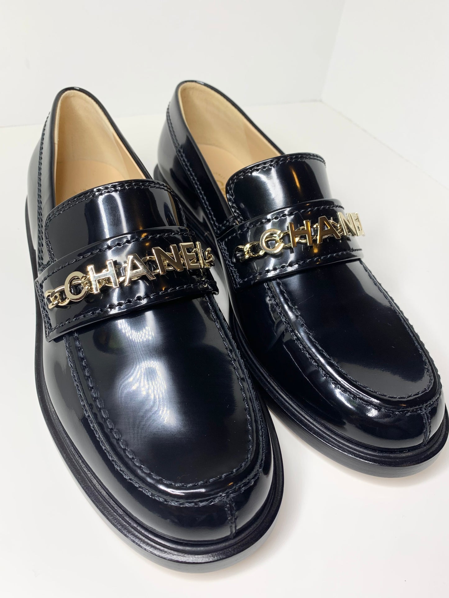 NWT Chanel Shiny Calfskin Loafers 38.5 Black