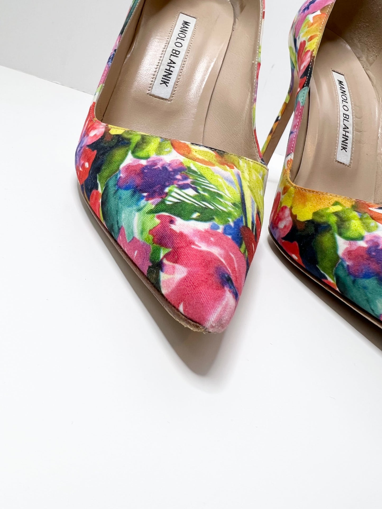 Manolo Blahnik Floral Print BB Pumps Size 38.5