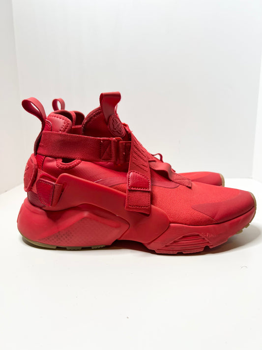 Nike Women's Red Air Huarache, Size 9.5