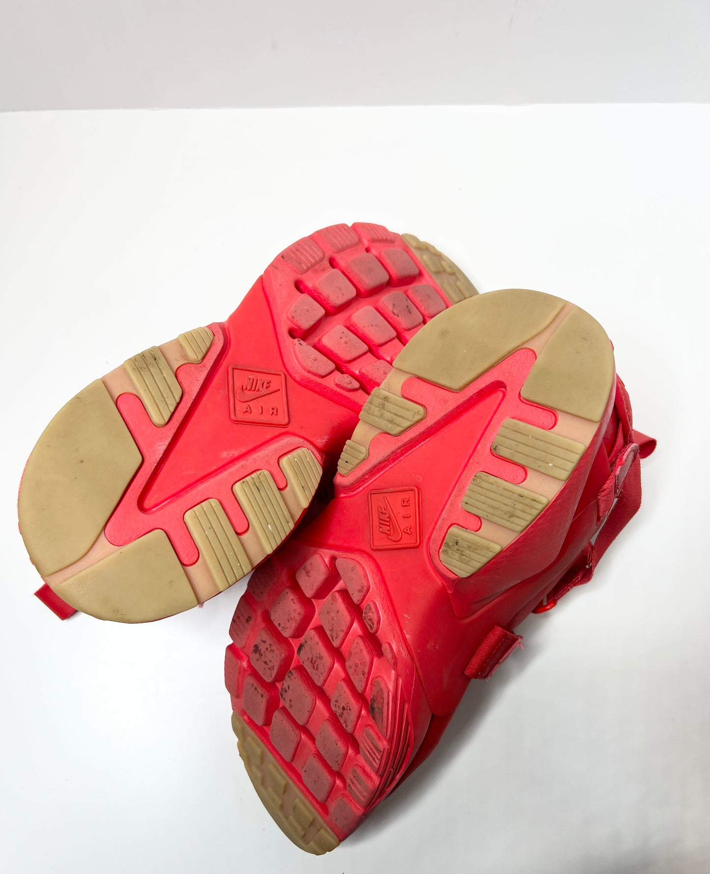 Nike Women's Red Air Huarache, Size 9.5