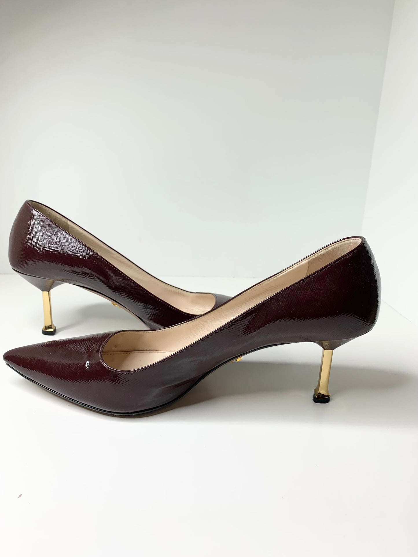 Prada Brown Saffiano Pumps w/ Metal Heel Size 38.5