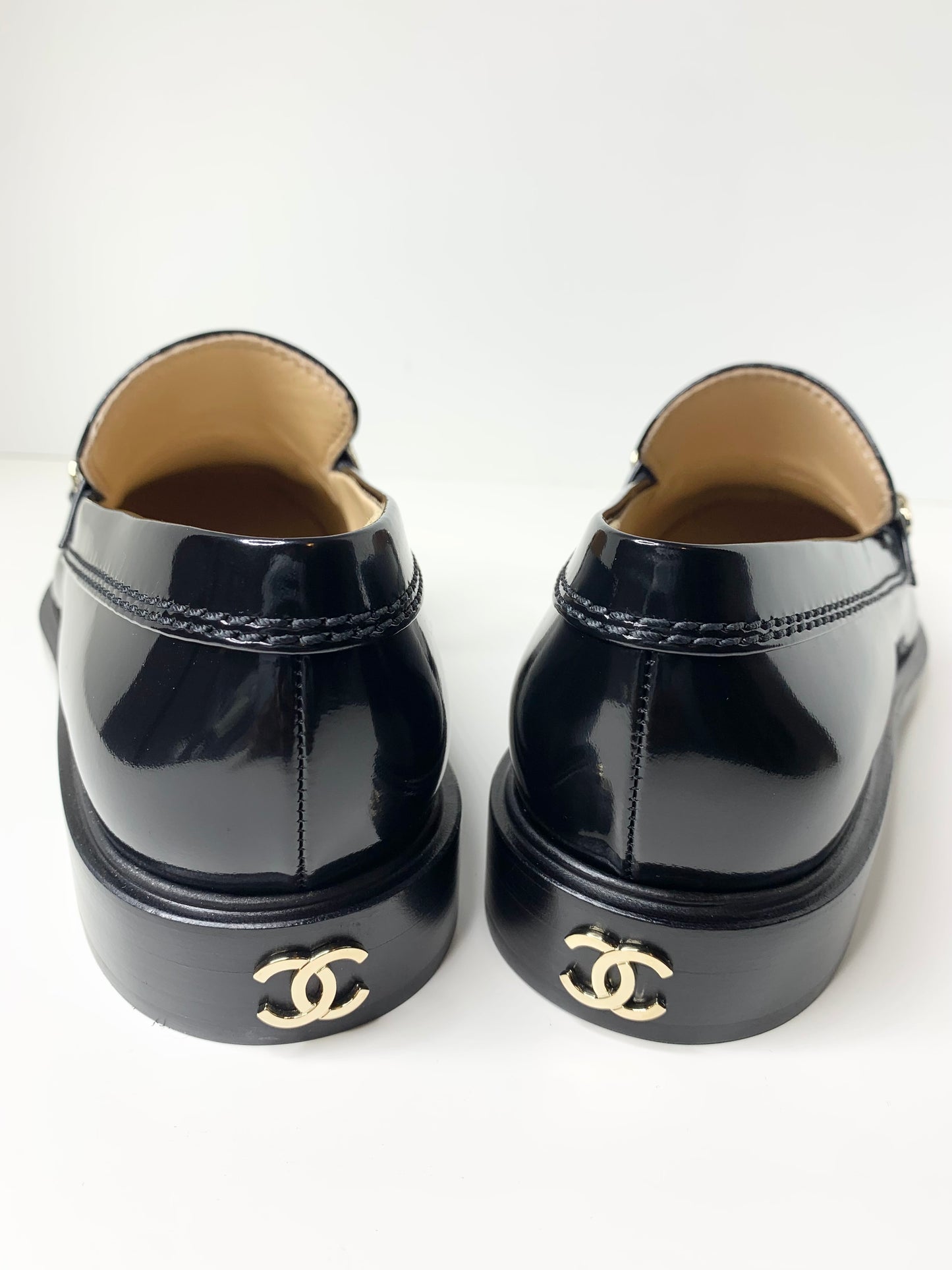 NWT Chanel Shiny Calfskin Loafers 38.5 Black