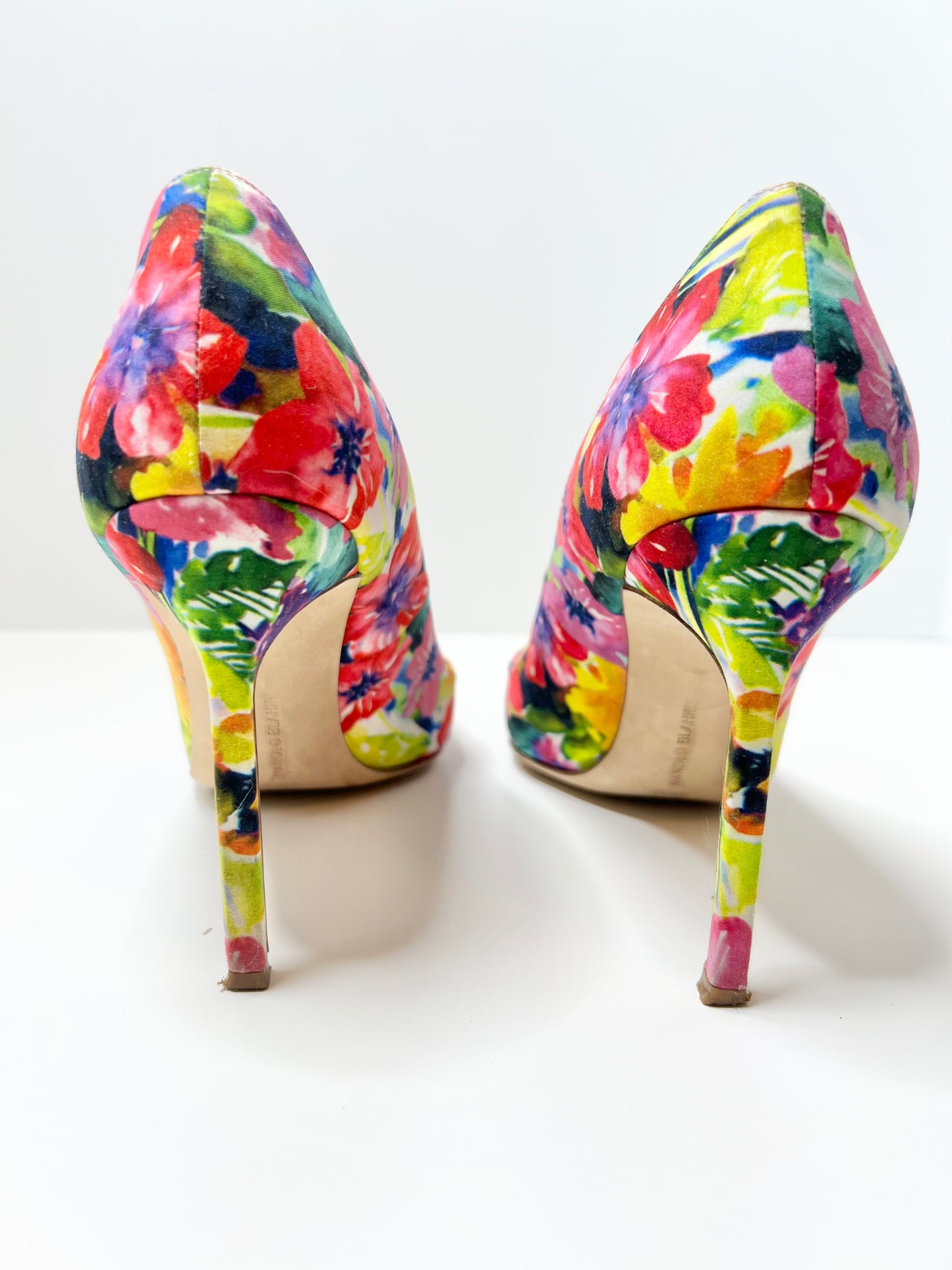 Manolo Blahnik Floral Print BB Pumps Size 38.5