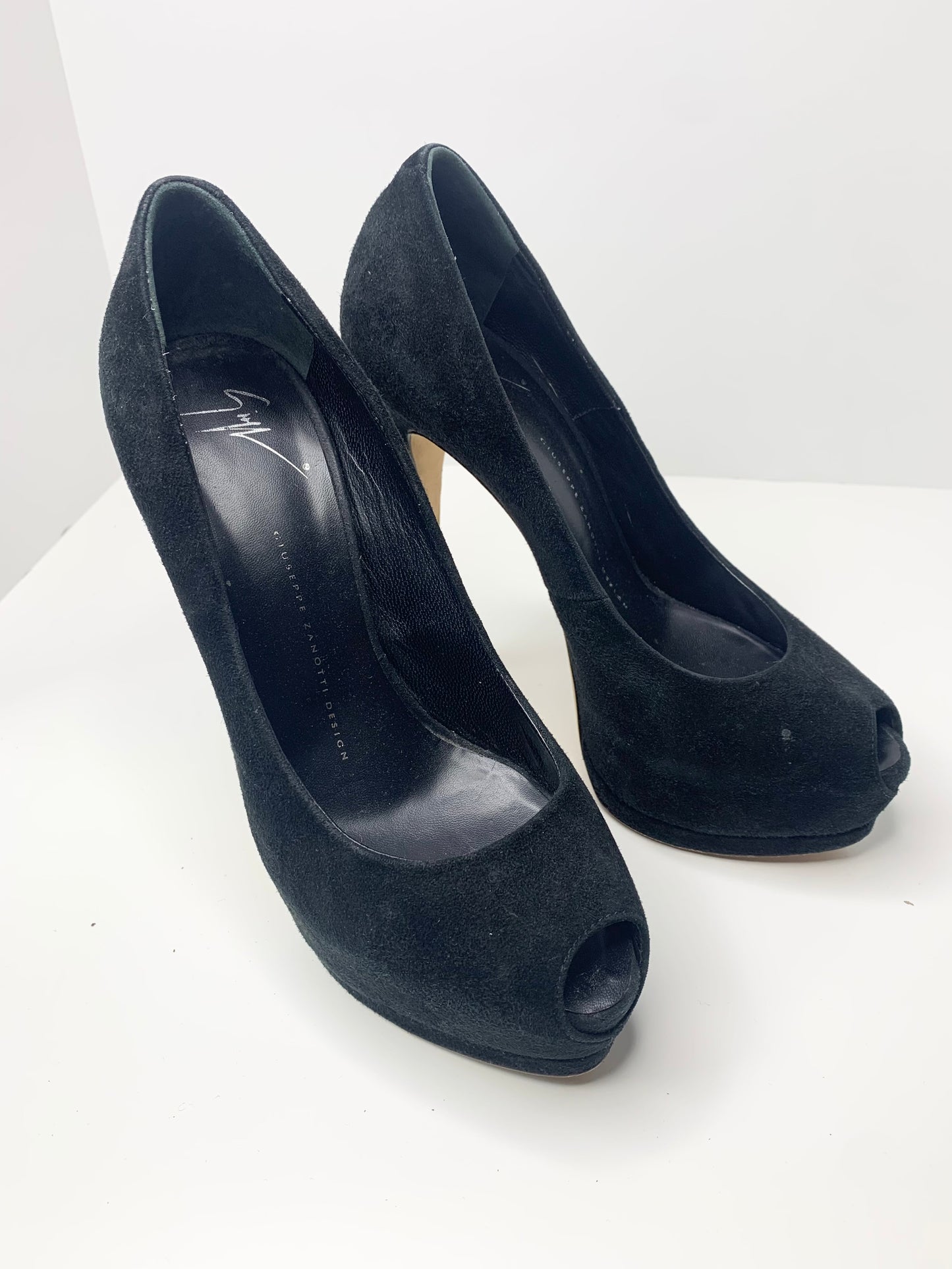 Giuseppe Zanotti Peep Toe Suede Pump size 38.5