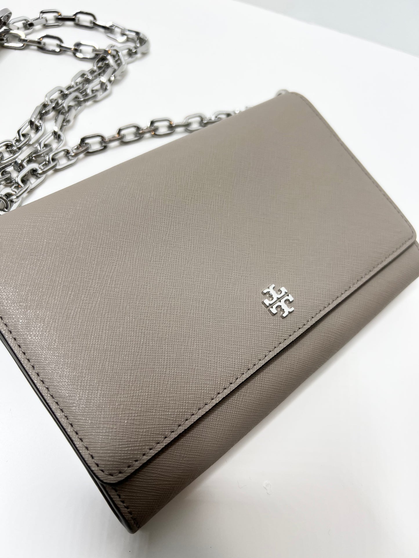 Tory Burch Robinson Chain Wallet